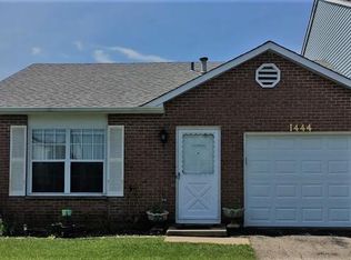 1444 Harvard Ct, Carol Stream, IL 60188