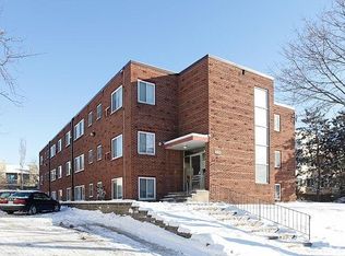 319 8th St SE #104, Minneapolis, MN 55414