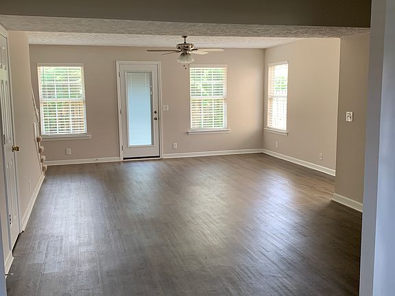 3rd image of 2221 S Rutherford Blvd
