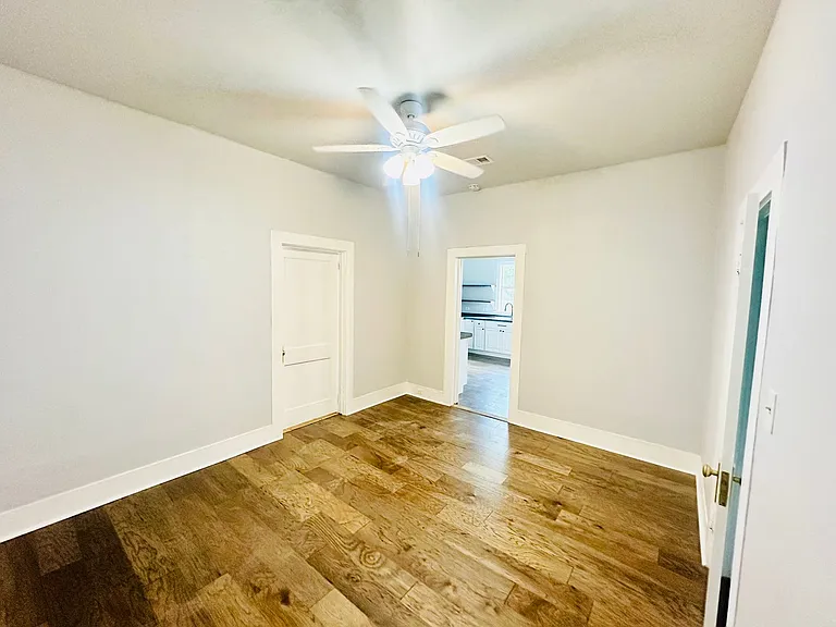 1731 Walnut St — Photo 10