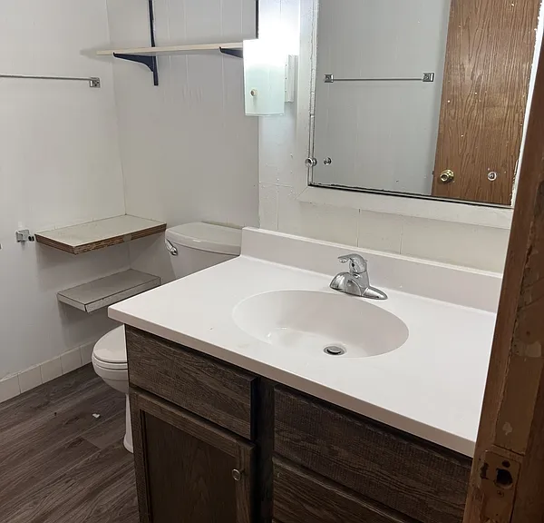 929 Jackson St — Photo 13
