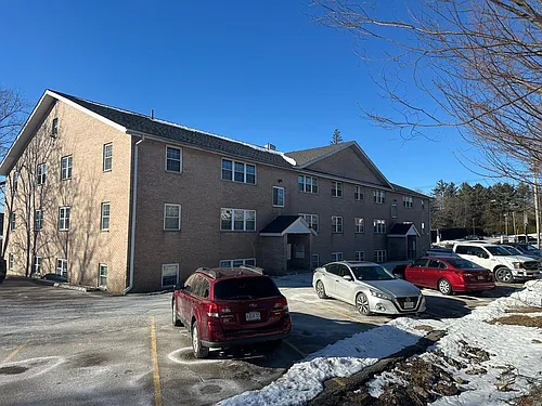 1093 Main St Apartments Photo 1