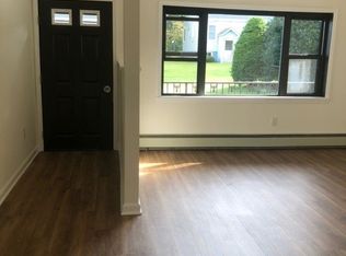 90 Madison Ave APT E, Beacon, NY 12508