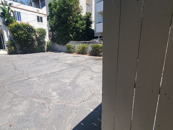 2nd image of 11416 W Ohio Ave