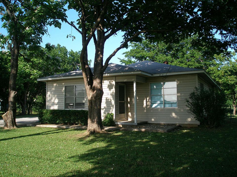 1st image of 2815 Texas Dr