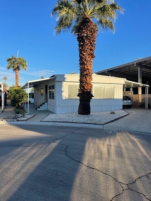 1st image of 112 Dromedary Cir