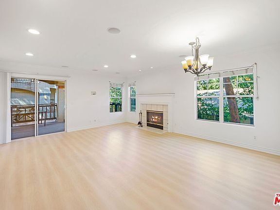 2nd image of 3361 Holly Grove St