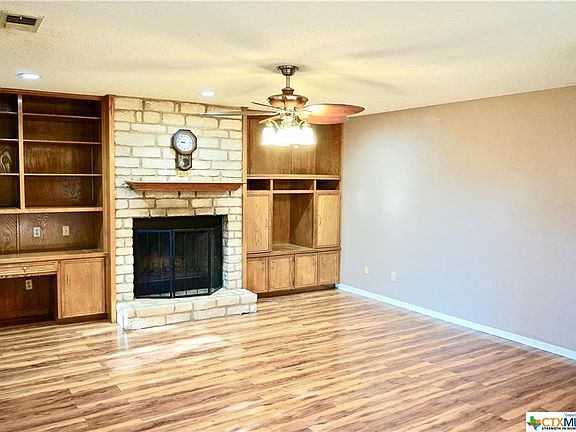 4th image of 15 Vista Dr