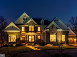 708 A Seneca Rd, Great falls, VA 22066