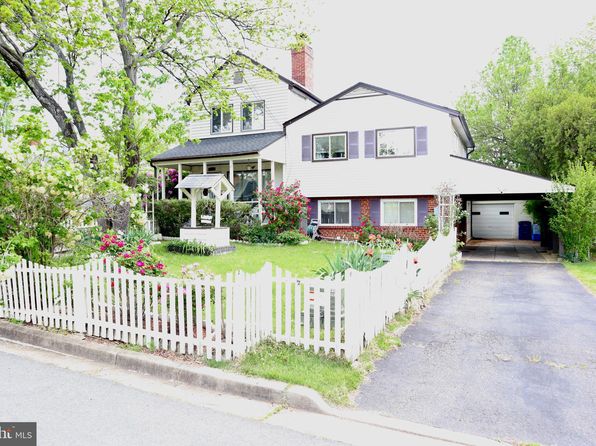 1517 Margaret St, Woodbridge, VA 22191