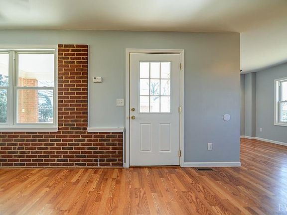 4th image of 2109 Westerly Dr