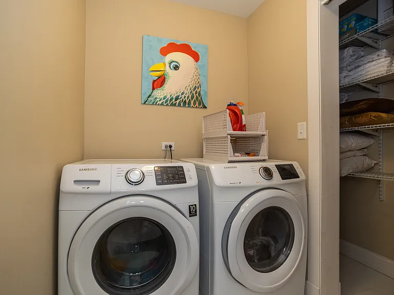 4519 N Sacramento Ave — Photo 20
