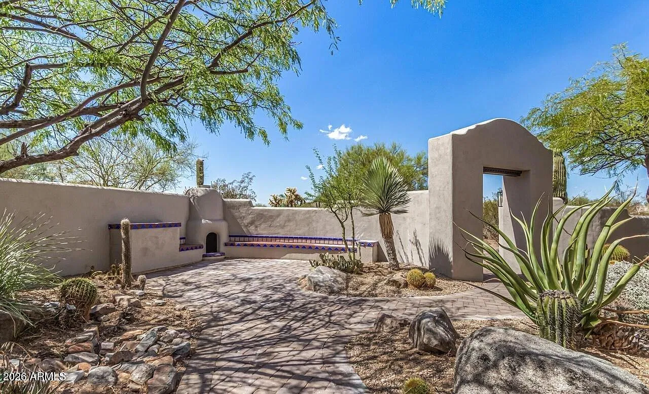 5 bed, 3.5 bath, $7,800 — Photo 3