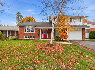 15 Thorncliffe Dr, Belleville, ON K8P 4L3