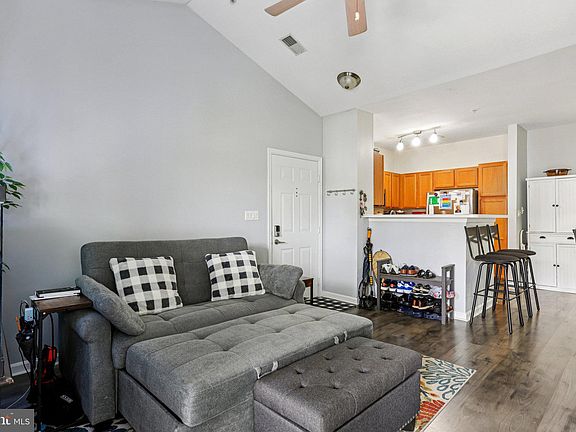 5th image of 3521 Piney Woods Pl APT F304