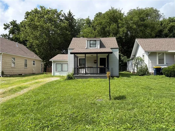106 W 80th St, Kansas City, MO 64114