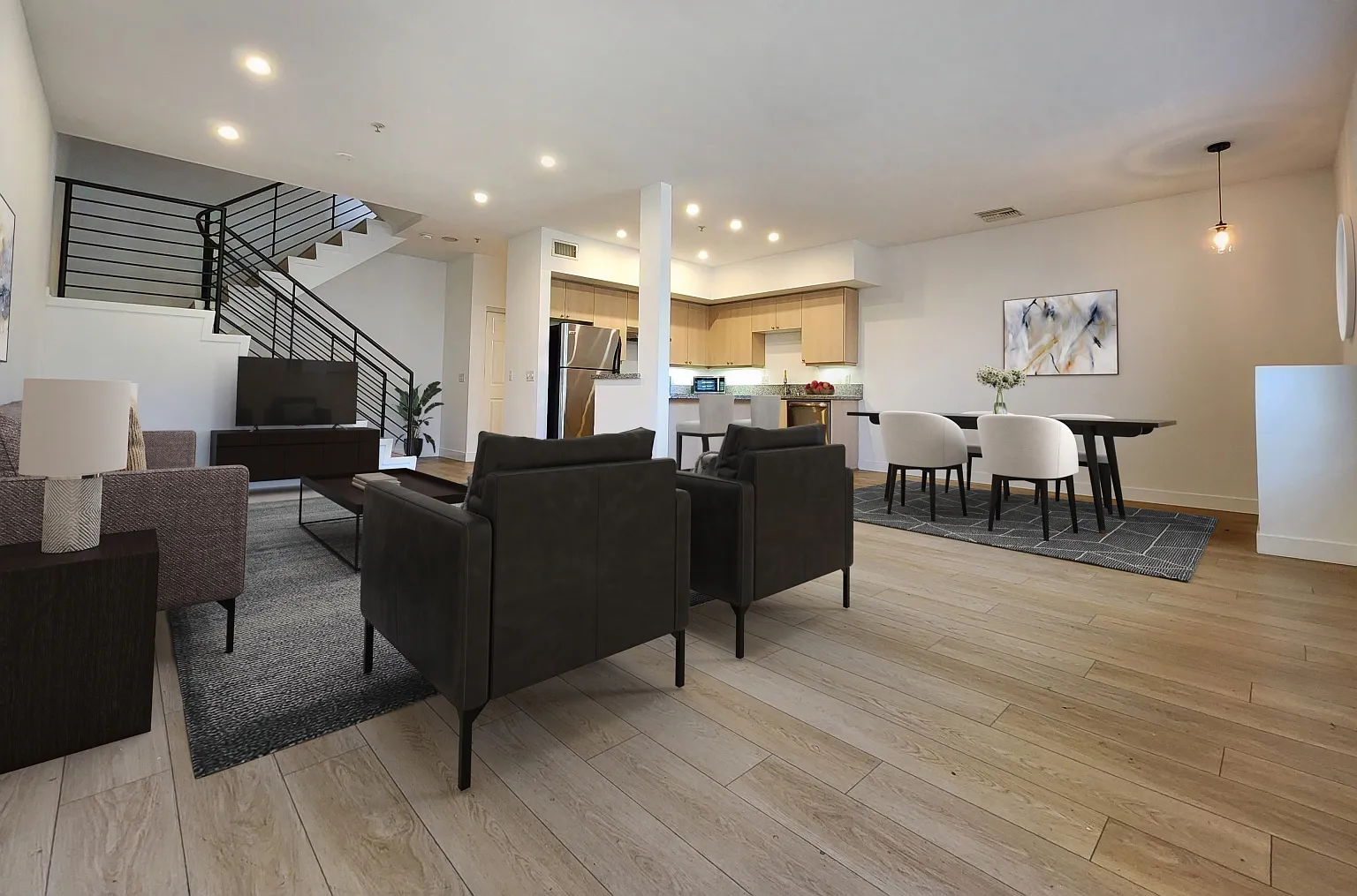 2 bed, 2.5 bath, $6,500 — Photo 2