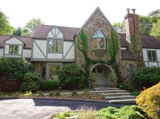 6 India Brook Dr, Mendham, NJ 07945