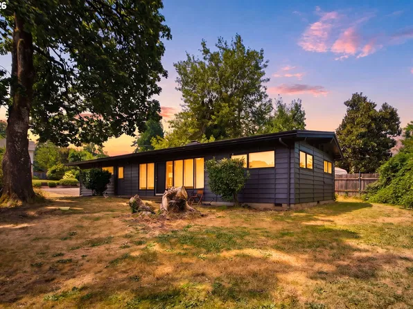 5601 SE Oetkin Dr, Milwaukie, OR 97267