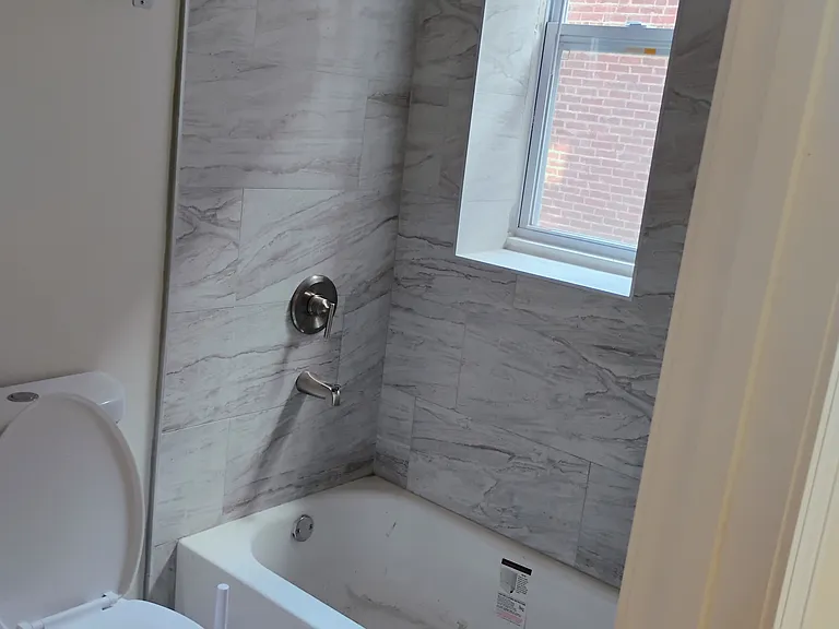 5909 Cates Ave #2W — Photo 3