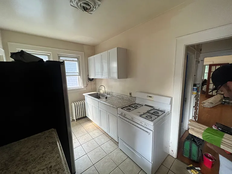 74 Woodlawn Ave — Photo 25