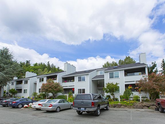 3rd image of 11803 93rd Ave NE APT 202