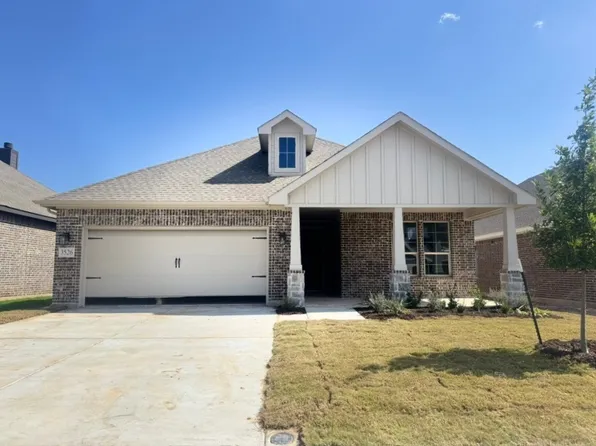 3526 Columbus St, Gainesville, TX 76240