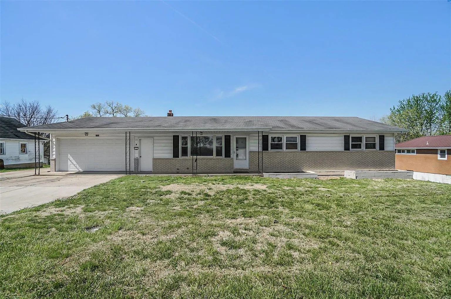 1713 Pottery Rd photo 1