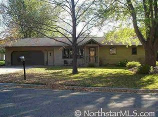 412 Hillcrest Ave, Melrose, MN 56352