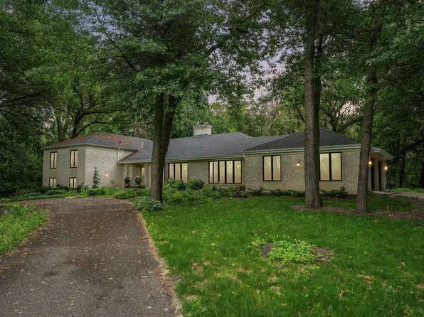 23 Evergreen Rd, North Oaks, MN 55127