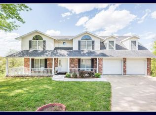 700 Briarwood Ct, Jefferson City, MO 65109