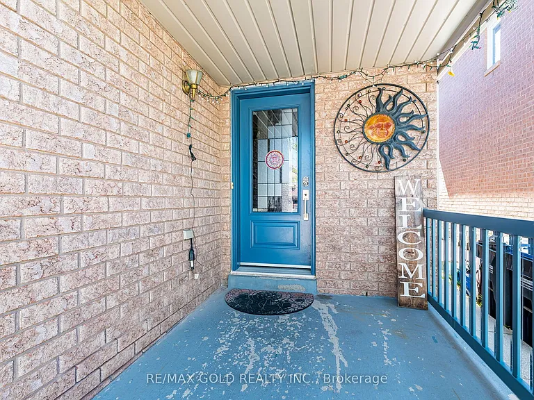 7 Roadmaster Ln — Photo 4