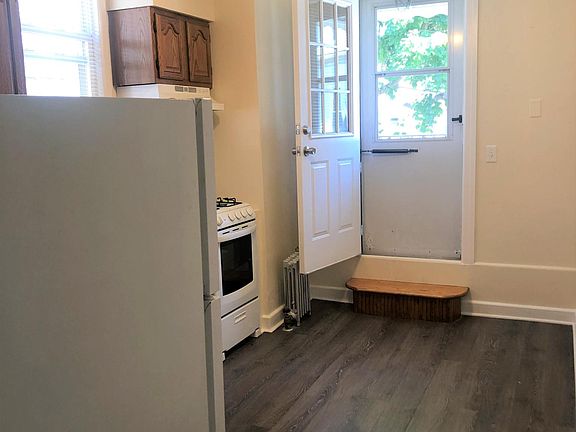 3rd image of 4358 Martha Ave Floor 2