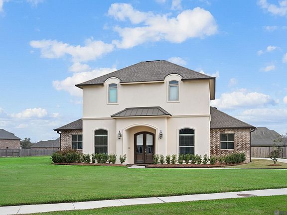 3rd image of 36528 Royal Oak Dr