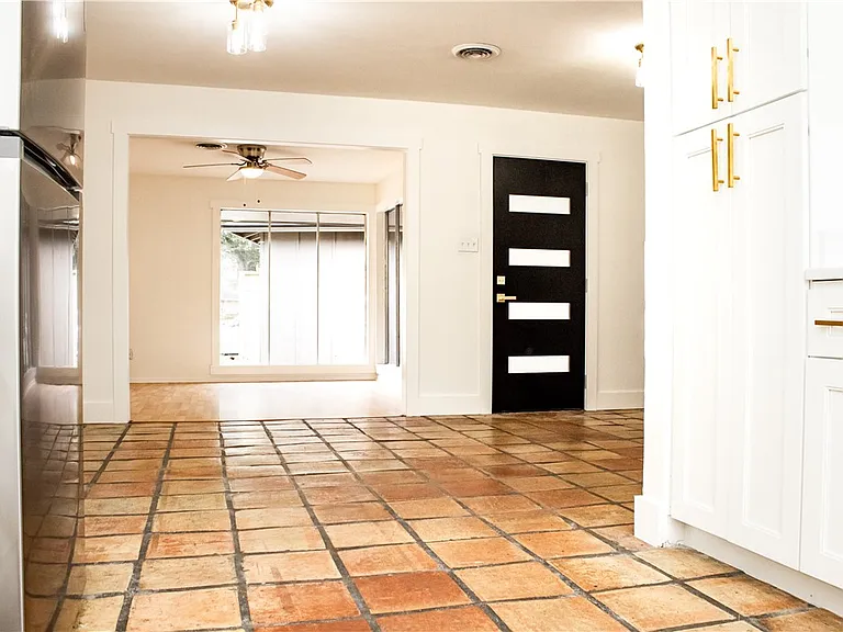 3722 Pope Dr — Photo 14
