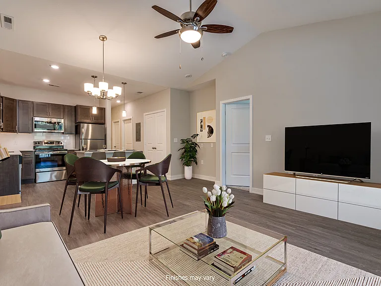 Emerald Creek Apartments — Photo 73