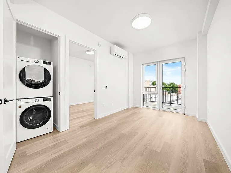 1615 Cedar St #8B — Photo 4