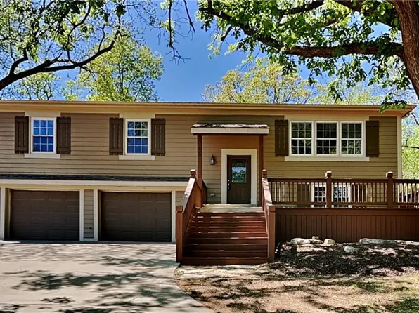 620 Linda Ln, Bonner Springs, KS 66012