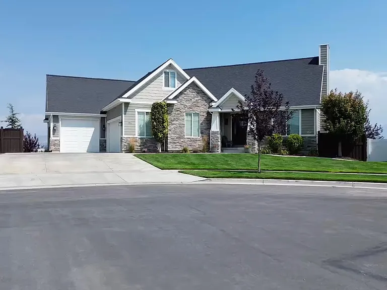 592 N Hills Ct — Photo 5