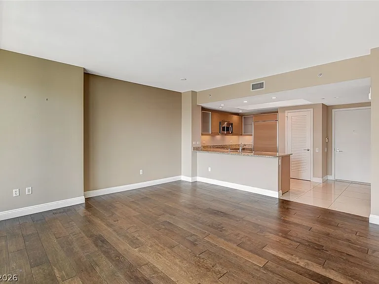222 Karen Ave #1705 — Photo 9