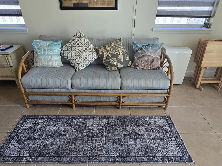 1st floor sitting area with queen sleeper sofa