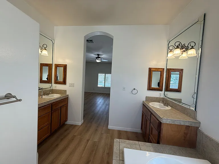 4309 Scribner Way — Photo 8