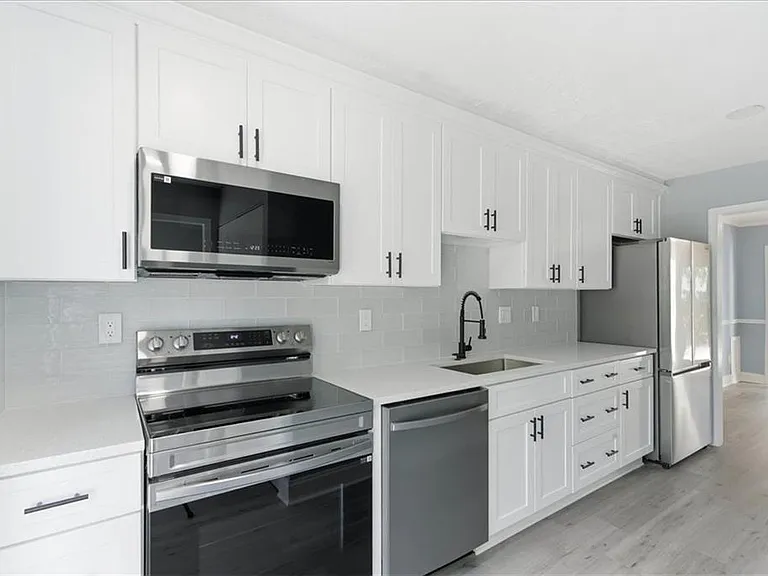 2696 Greentree Dr SE — Photo 4