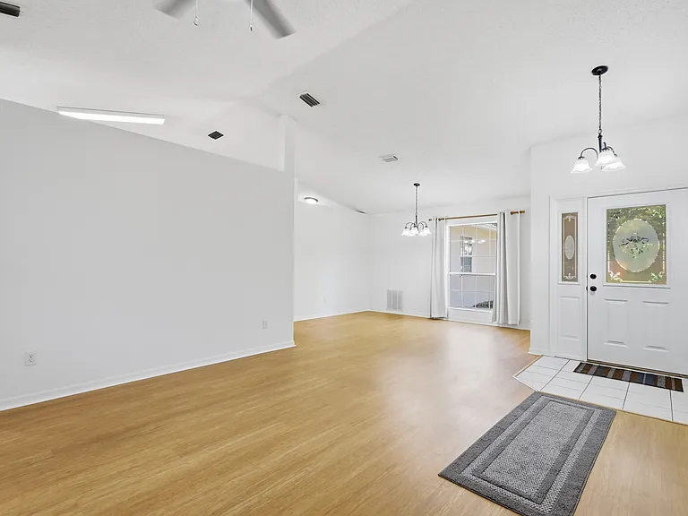341 Shamrock Rd — Photo 19