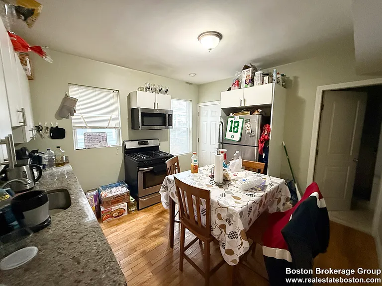 3977 Washington St #1 — Photo 2
