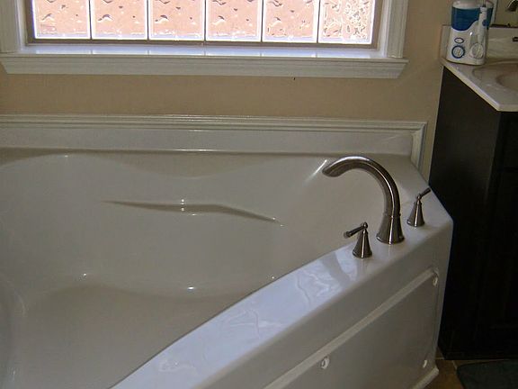 Garden tub