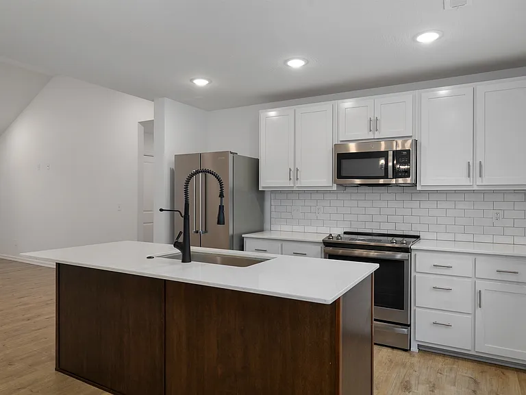 1338 S Tanner Dr — Photo 13