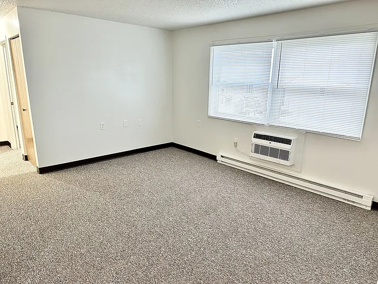 600 John Goodhue Rd — Photo 7