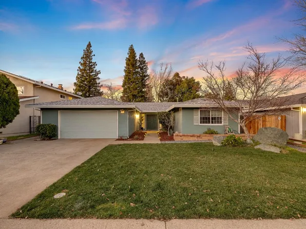 8267 Caribbean Way, Sacramento, CA 95826