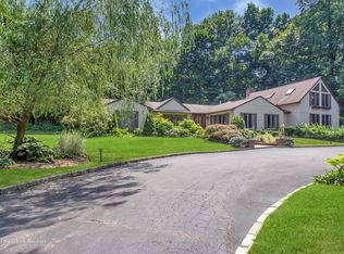 94A Cove Rd, Oyster Bay, NY 11771